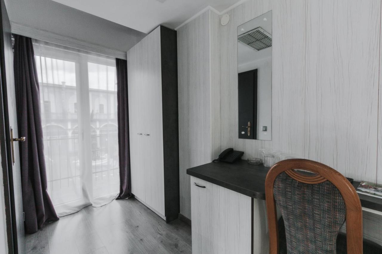 Hotel Apollo Central 锡比乌 外观 照片