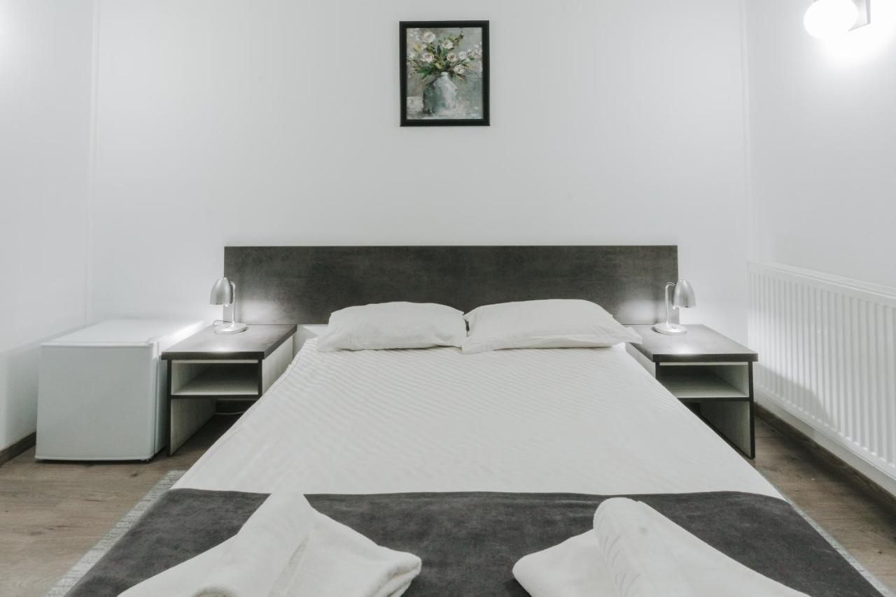 Hotel Apollo Central 锡比乌 外观 照片